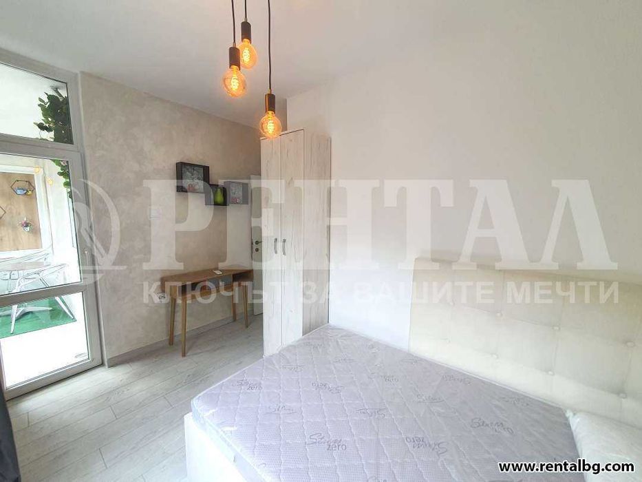 Дава се под наем Тристаен апартамент в Пловдив, Център - 75 кв.м за 484.5 € - Снимка #19