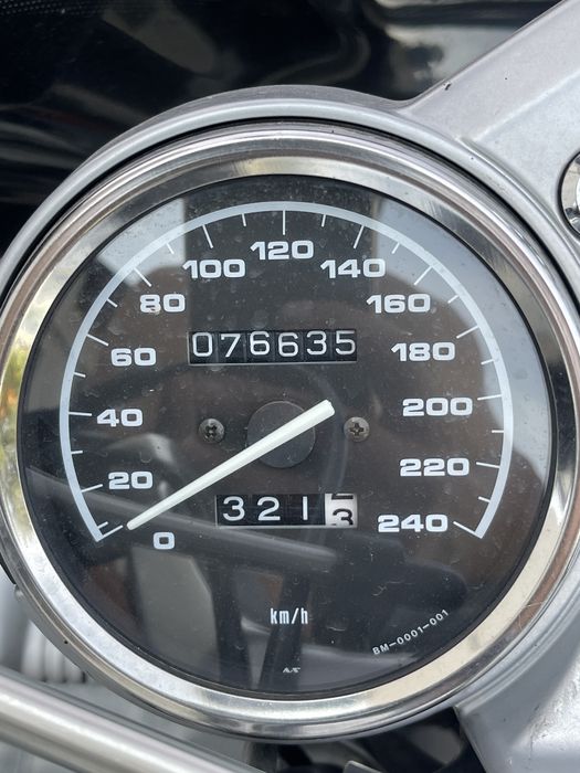 Vând motocicletă BMW R 850 R