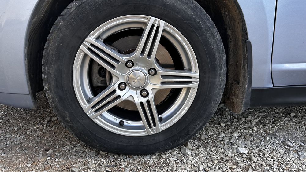 Продам Nissan Versa