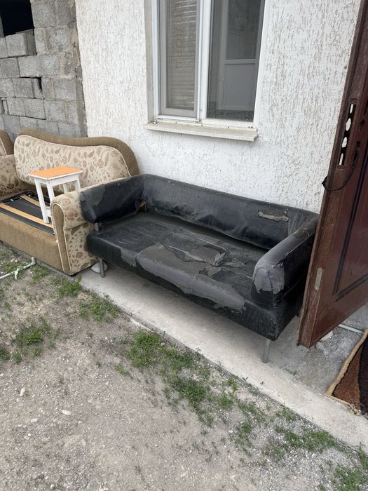Диван и кресла, отдам даром