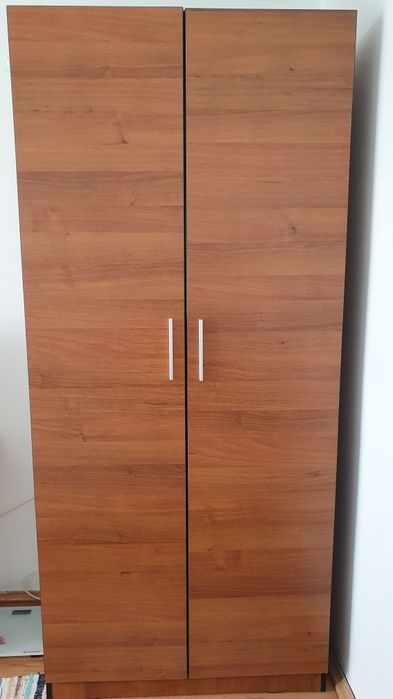 Sifonier dulap dormitor .urgent !!!