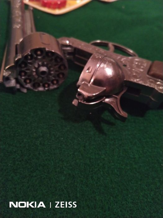 Детски кабзен пистолет