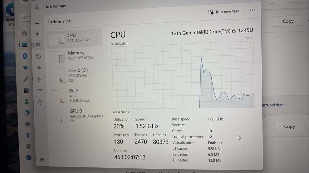 Продавам лаптоп Dell Latitude 5530