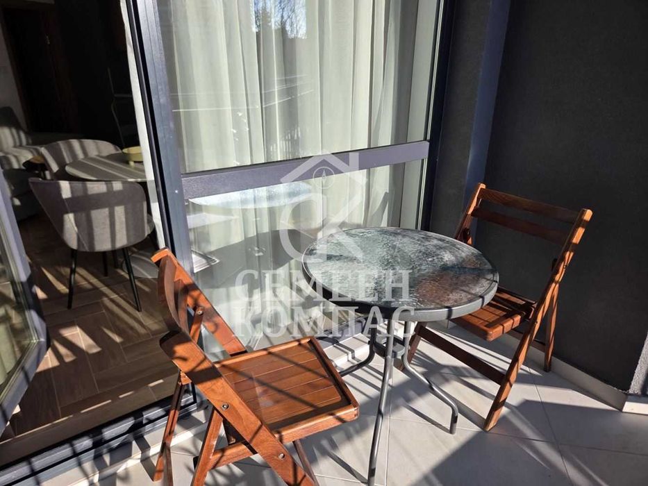 Двустаен луксозен апартамент/за първи наематели