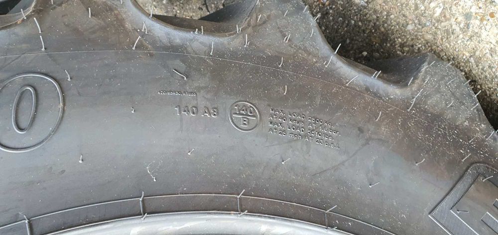 cauciucuri noi 420/85R30 echivalent cu 16.9-30 BKT Agrimax RWYX