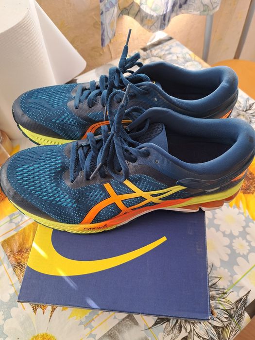 Маратонки asics,wilson,mizuno