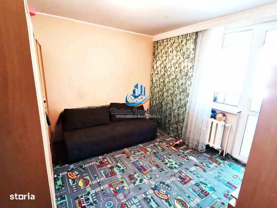 Apartament 2 camere, etaj 4, zona Petrodava — fotografia 3