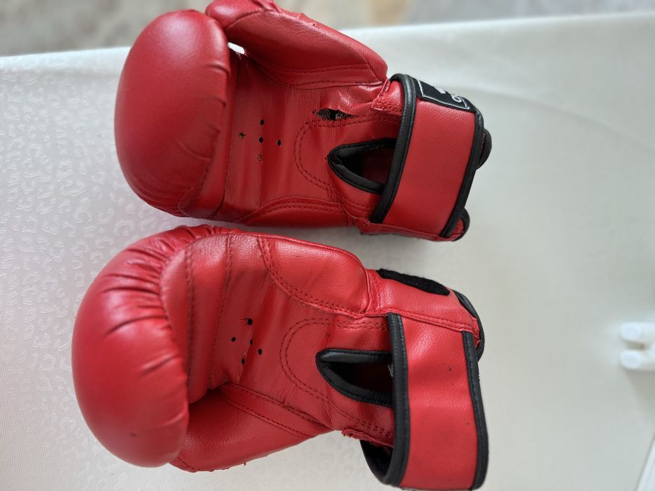Перчатки боксерские