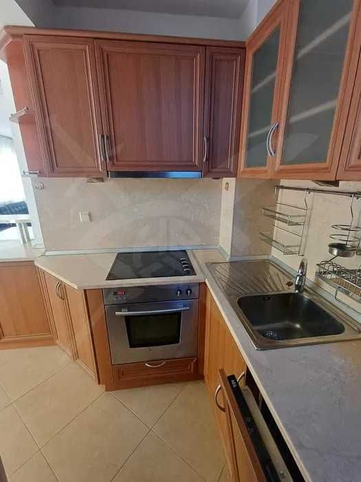 Дава се под наем Тристаен апартамент в Варна, Бриз - 150 кв.м за 850 € - Снимка #3