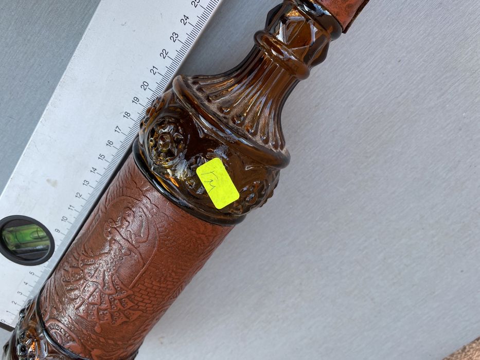 Немска бутилка с кожена облицовка