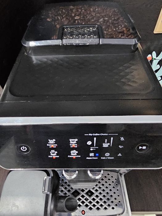 Vând espressor automat Philips, seria 2300,