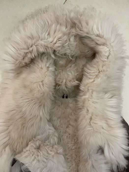 Продам детскую дубленку