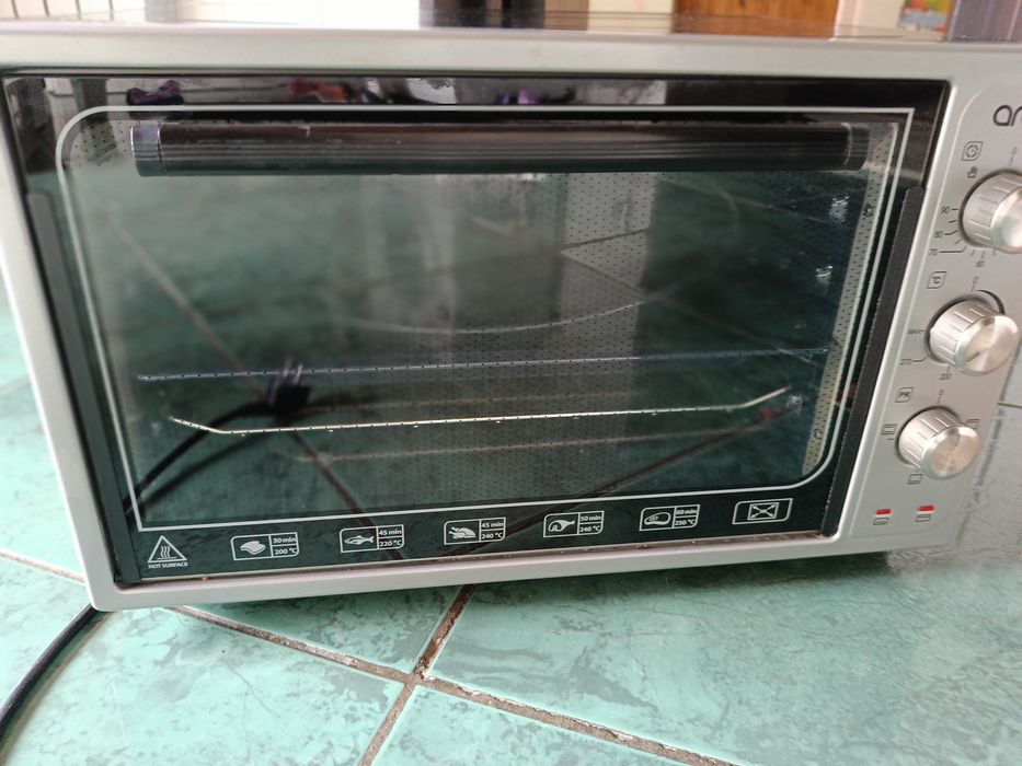 Продам печь artel