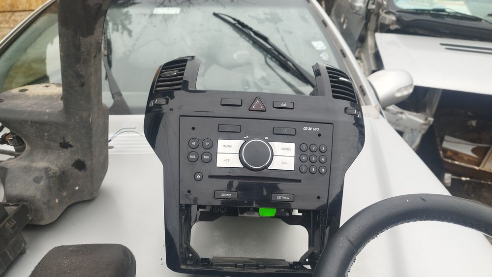 Авточасти за Опел Зафира б opel Zafira b