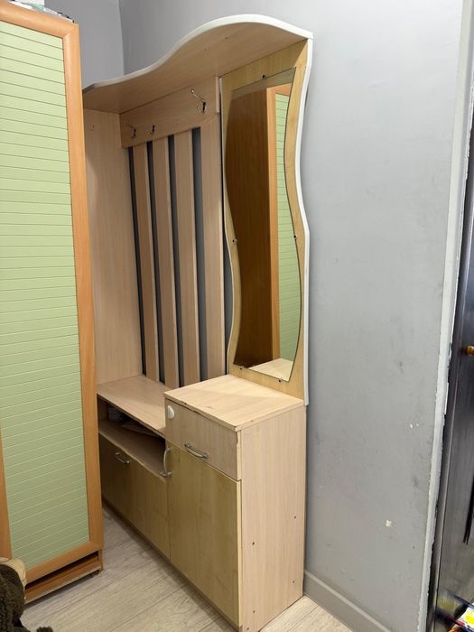 Прихожака шкаф б/у