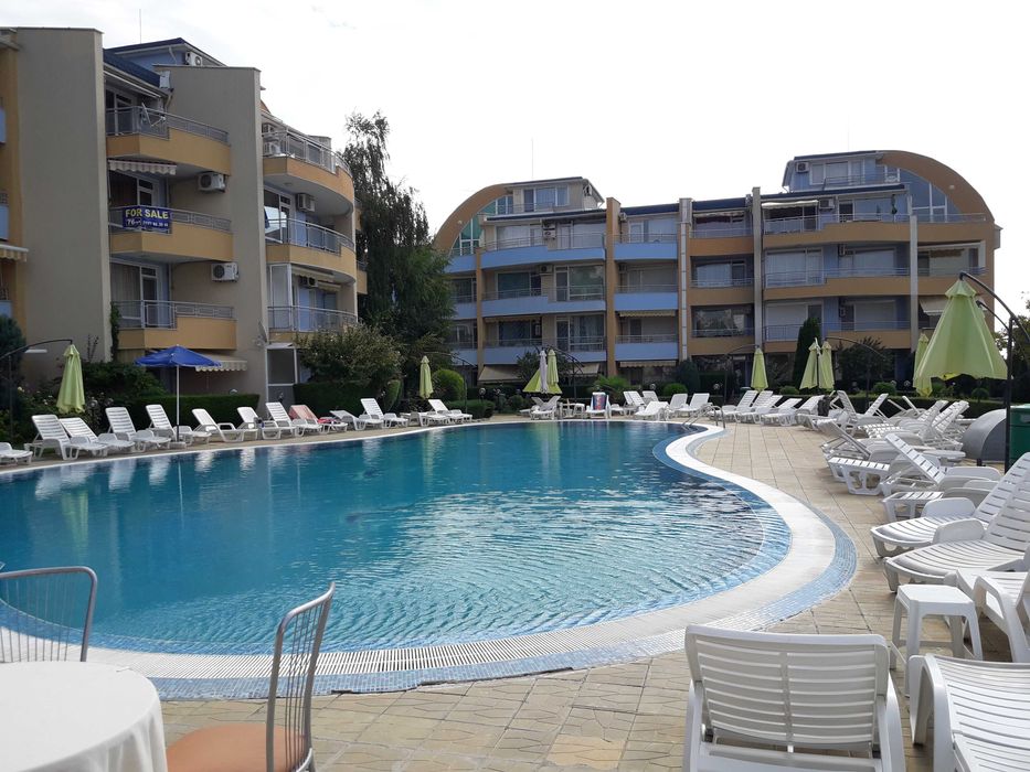 Ресторант до плажа в с. Равда под наем