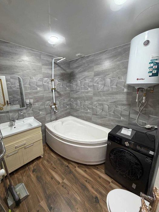 Продаётся 3х комн квартира на 7 этаже Ор-р Файзобод мечеть