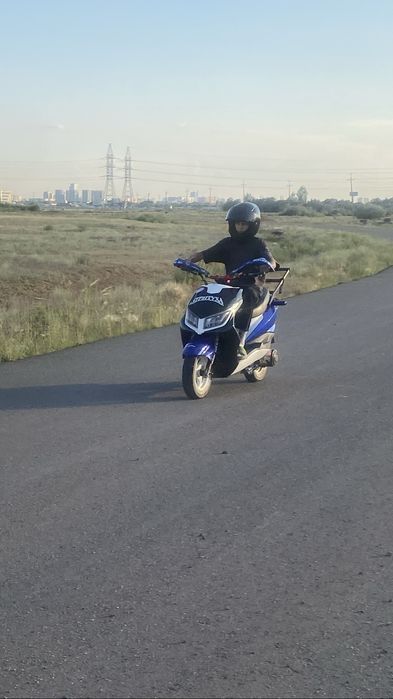 Продам МОПЕД М8