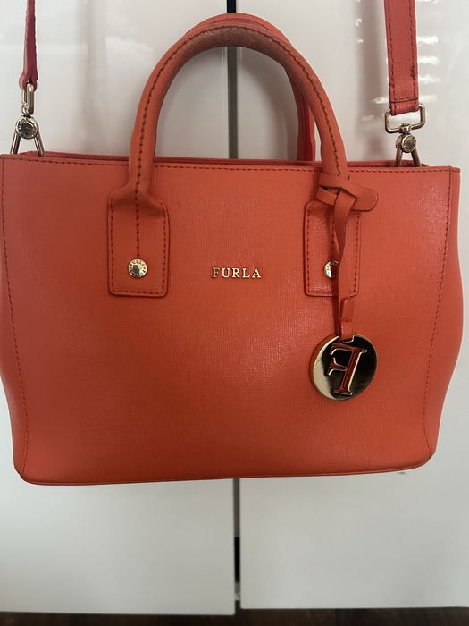 Оригинални чанти - Furla и Тоmmy Hilfiger