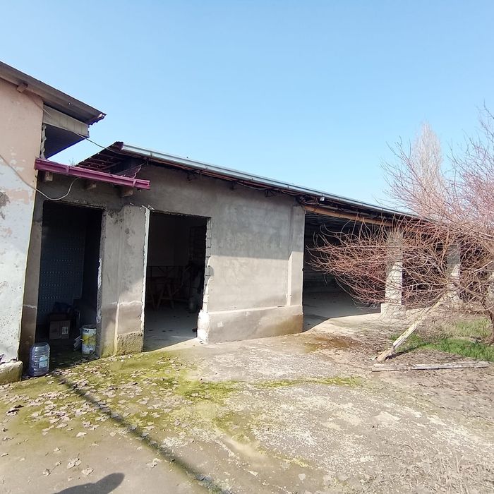 Yer sotiladi 10 sotix