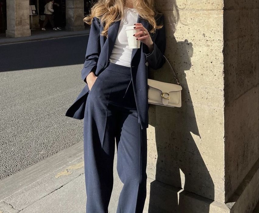 Костюм классический на подростка (девушку)