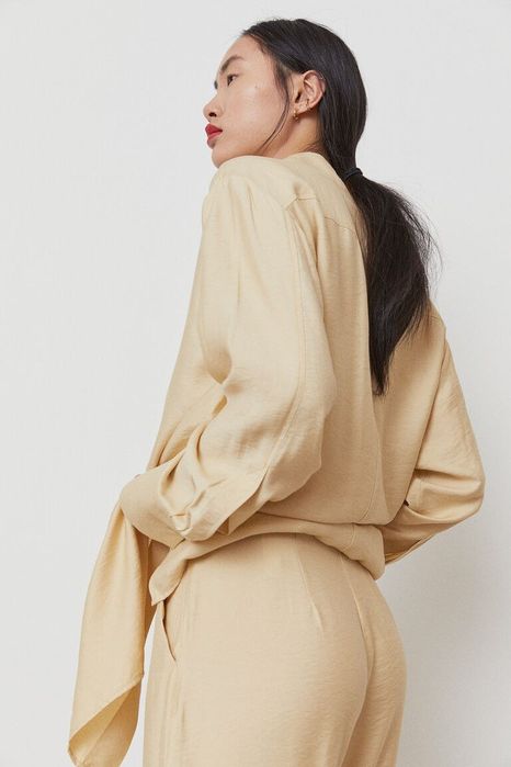 легкие струящиеся летние брюки h&m на завышенной талии ЛИКВИДАЦИЯ