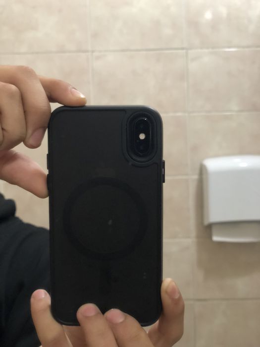 Продам iPhone x в хорешем состояни