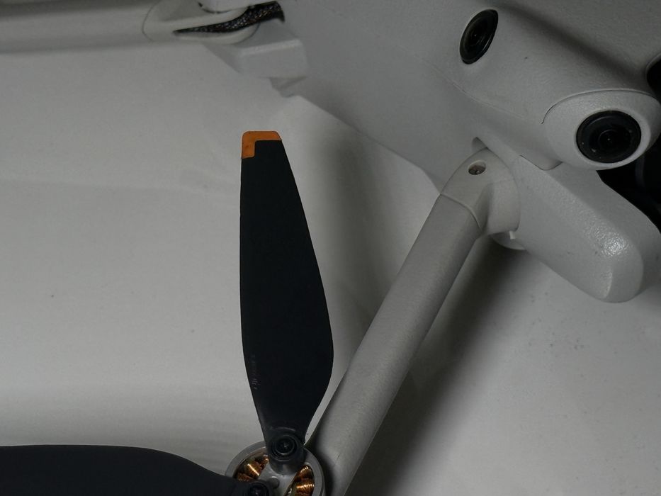 DJI Mini 4 Pro Fly More Combo