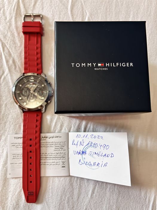 Часовник Tommy Hilfiger
