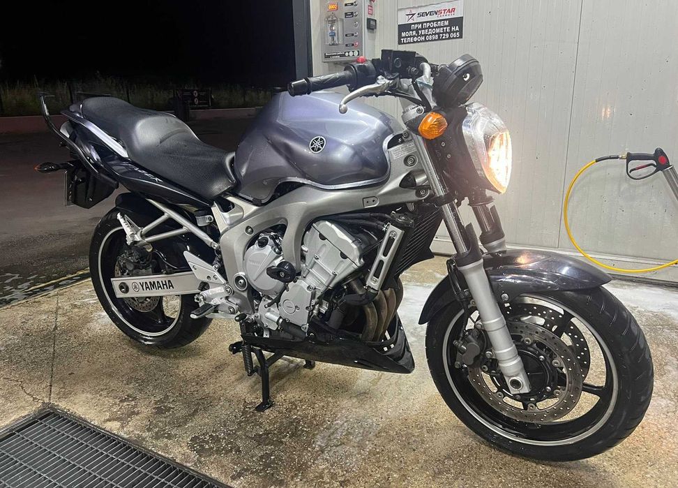 Мотор Yamaha FZ6 със ABS на двете гуми