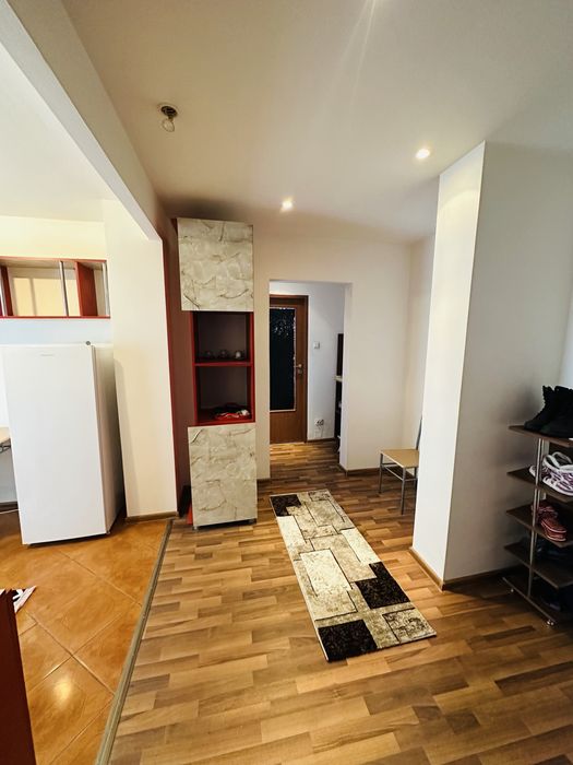 Inchiriez apartament 2 camere