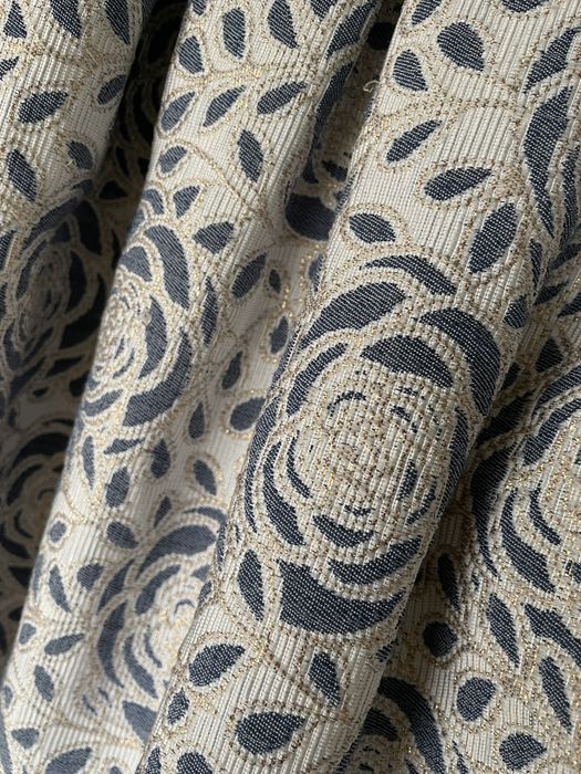 Rochita de seara eleganta - cu detalii aurii