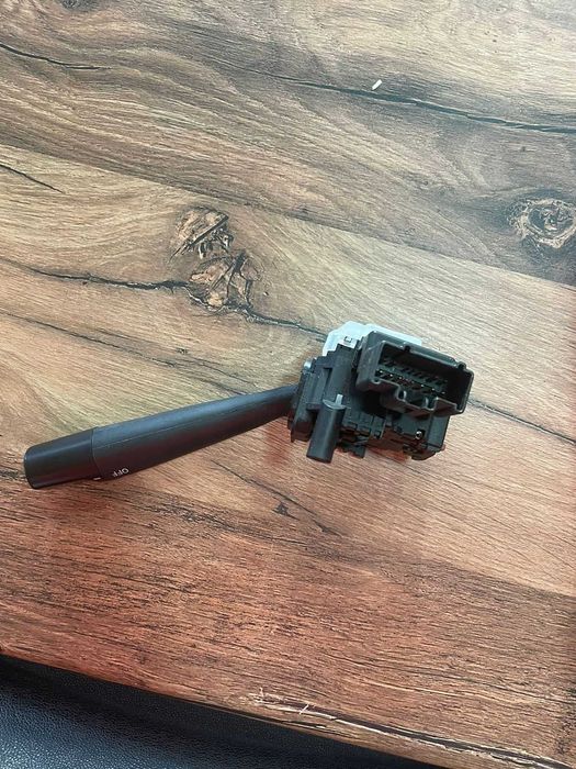 переключатель света правый