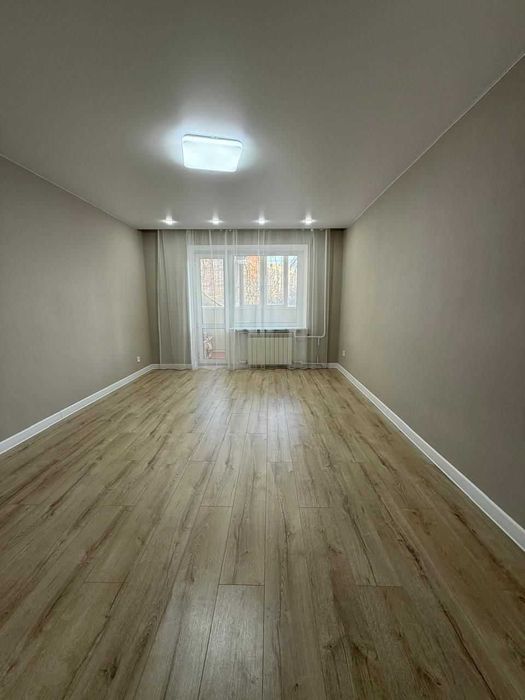 Продается евро 3 комн кв. А-хана,18