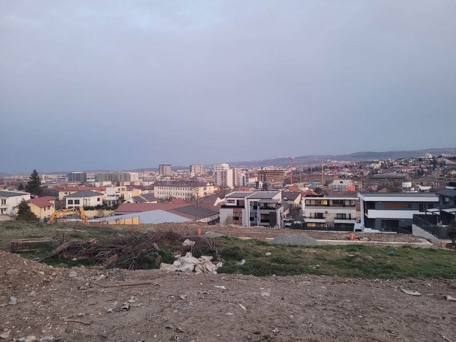 Teren cu panorama deosebita