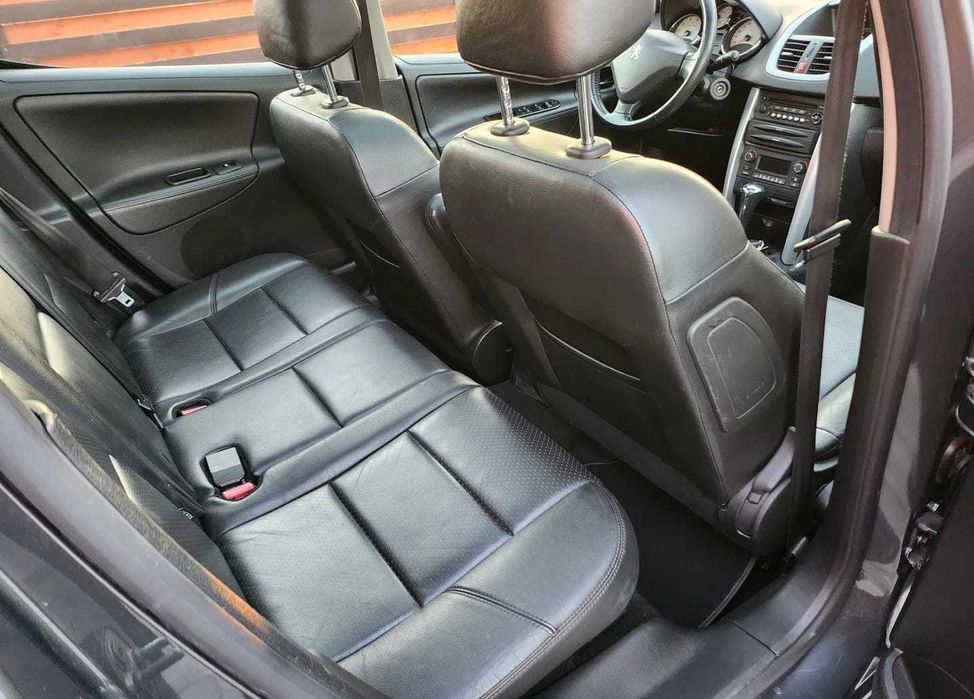 Peugeot 207 SW Automatik Premium Panoramic Euro 5