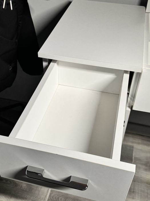 Туалетный столик БУ