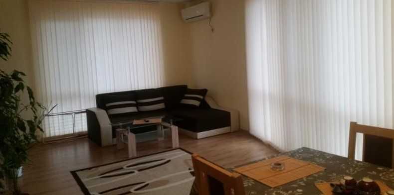 Дава се под наем Тристаен апартамент в Бургас, Меден рудник - зона А - 100 кв.м за 175 € - Снимка #8