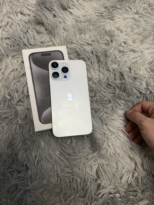 Продам телефон XR -15Pro