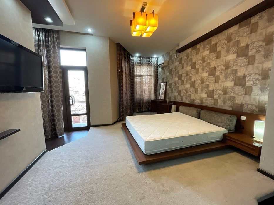 Евро дом махаля Ивлева под коммерцию и проживание с бассейном