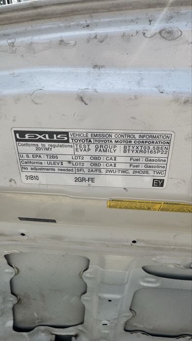 Капот на Лексус RX 350