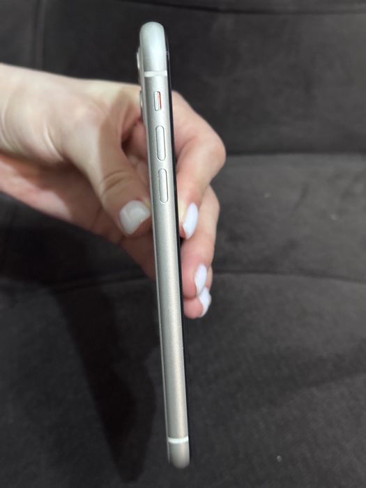 Продам iphone 11