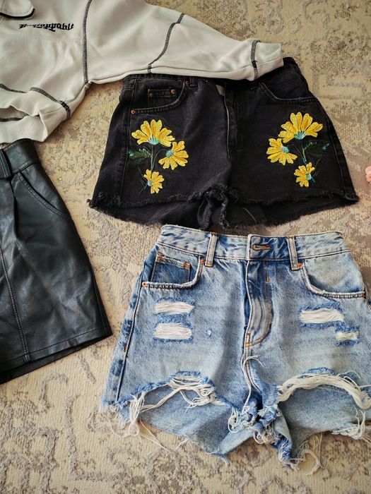 Продам  шорты джинсовые