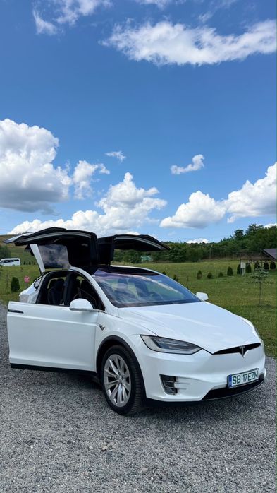 TESLA Model X 2017 — imagine 5