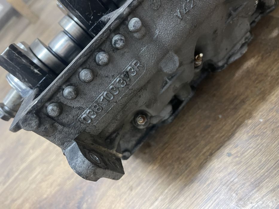 Chiluoasa completa ax came Golf 5 1.9 BLS BKC BJB Passat B6 038103373R