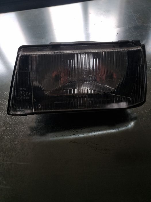 Mitsubishi Lancer III фар