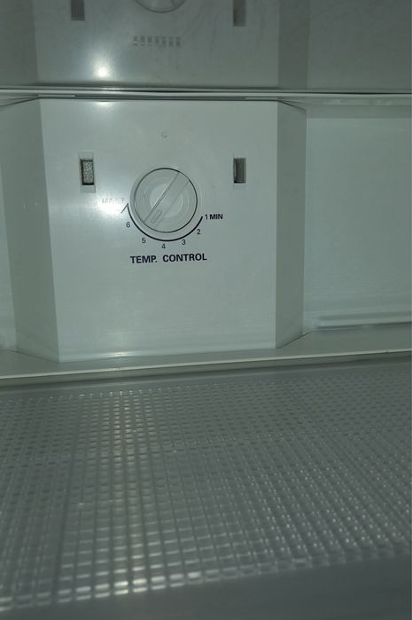 Продам Холодильник LG