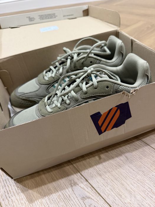 Кроссовки adidas оригинал