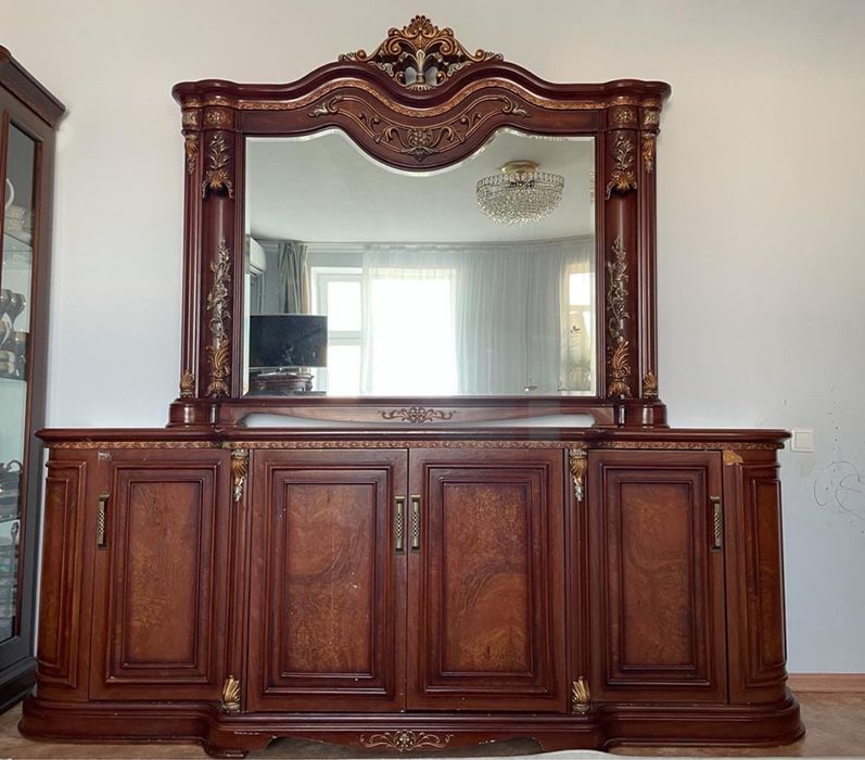 Комплект комод+витрина в гостиную