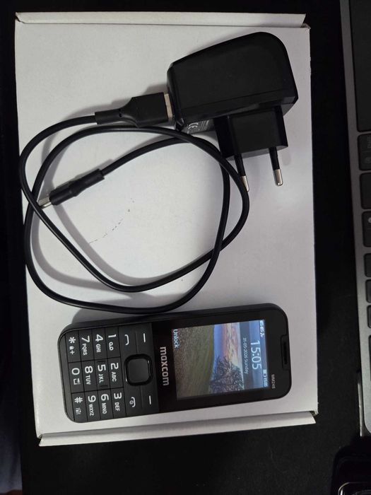 Telefon MAXCOM Classic MM248, 48MB RAM, 4G, Dual SIM, negru